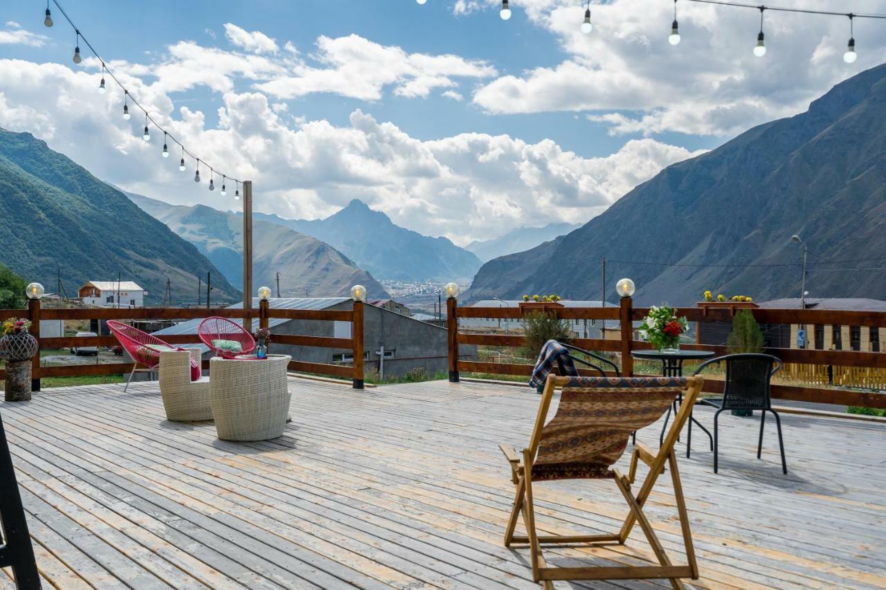 Oishe Terrace Hotel Kazbegi Exterior photo